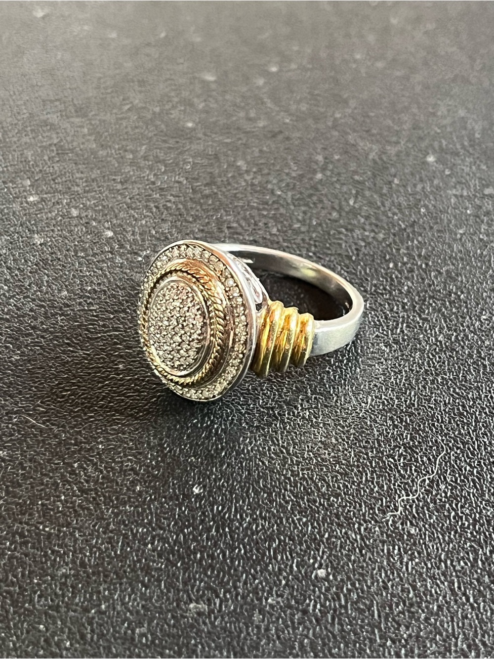 JWBR Sterling silver and 18k Diamond Ring. Sz 7. Beautiful cocktail ring